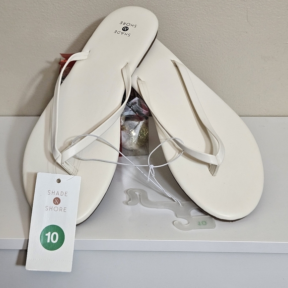 Shade & Shore white leather flip flops women's size 10 - Picture 1 of 7